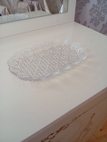 xrustal konfet qabı: Şüşə/qarton kristal görünümlü serve qabı - Forma: Oval - Material