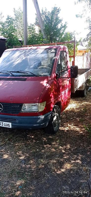 sprinter 2 2: Грузовой бортовой автомобиль Mercedes-Benz Sprinter (первое поколение — 1