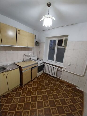 1 кв куплю: 3 комнаты, 54 м², Хрущевка, 1 этаж, Старый ремонт