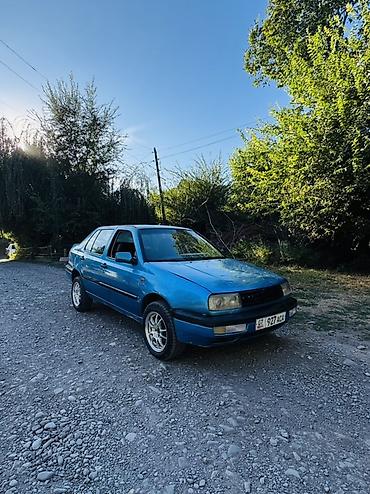 авто до 6000 долларов: Volkswagen Vento: 1993 г., 2 л, Механика, Бензин, Седан — 1
