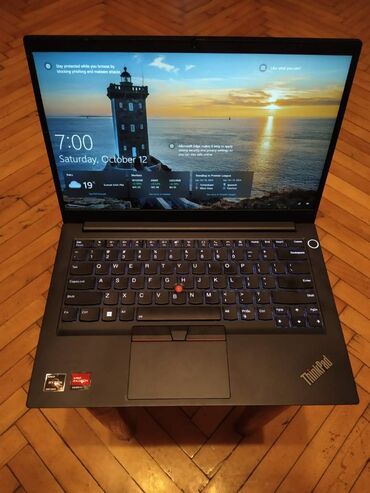 продать ноутбук: Lenovo ThinkPad, 14 ", AMD Ryzen 5, 256 ГБ