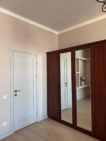 Продажа квартир: 5 и более комнат, 160 м², Индивидуалка, 3 этаж, Дизайнерский ремонт — 10