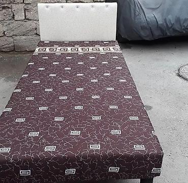 Çarpayılar: Təzə çarpayılar. Taxtadan yıgılır ustu dikdən. 2 sm maçalkası var — 18