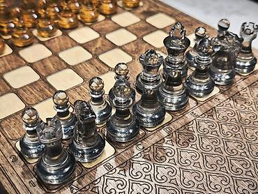 Шахматы: Набор 2в1шахматы+нарды, с резной деревянной доской и фигурками из — 10