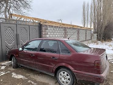Volkswagen: Volkswagen Passat: 1993 г., 2 л, Механика, Бензин — 3