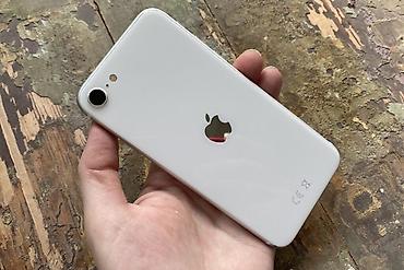 IPhone SE 2020, Б/у, 128 ГБ, Белый, Защитное стекло, Чехол, Кабель, 78 %
