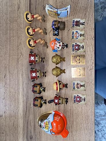 Коллекция фигурок One Piece из Kinder Joy - Набор мини-фигурок в