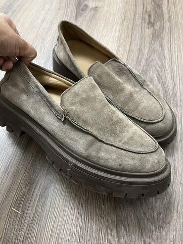 Мокасины и лоферы: 200