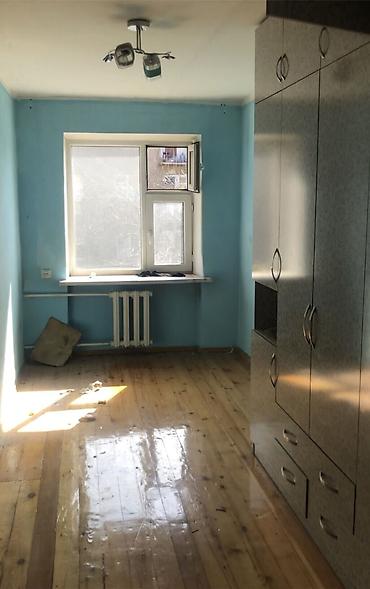 постучный квартира ош: 3 комнаты, 58 м², Ошский рынок / базар 104 серия, 3 этаж, Старый ремонт — 3