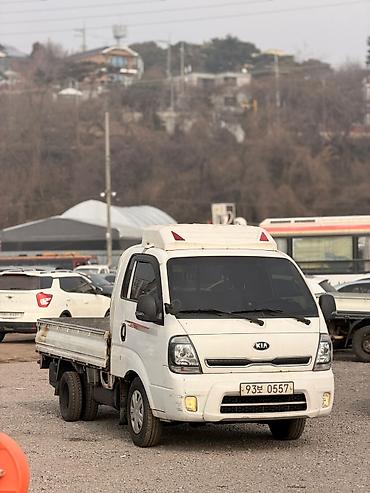 Kia: Kia BONGO: 2020 г., 2.5 л, Автомат, Дизель, Фургон — 3