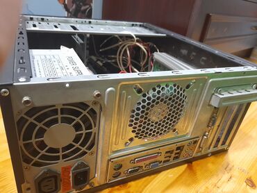 Masaüstü kompüterlər və iş stansiyaları: Masaüstü kompüter (ATX korpus) məlumatlar: -ddr2 2gb ram -intel core — 7