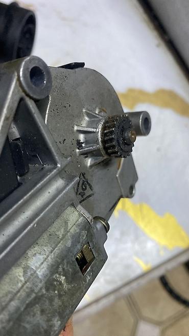 Digər avtomobil ehtiyat hissələri: BMW E38 üçün ehtiyat hissələri M52. 2,8. Avtomat karopka Bmw 7 ci — 22