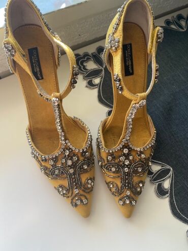 patike sa znakom n: Sandals, 37