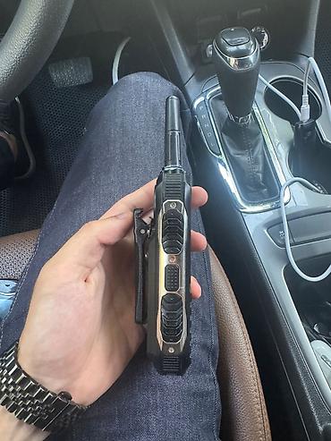 k19 mobile: Hope K19 düyməli mobil telefon. Cihaz 4 nömrə qəbul edir, həmçinin — 1