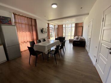 Сдается коттедж в городке Азия Пэлэс. 100м2. Рядом с Карвен 4 сезона