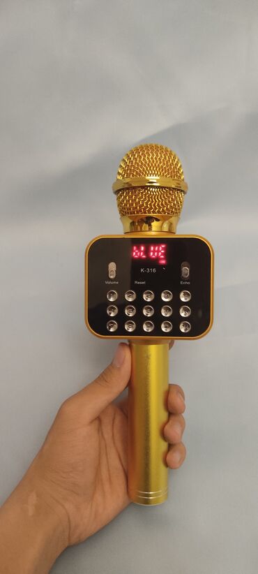 беспроводной микрофон для караоке: Микрофон-колонка. Полностью рабочий, достаточно громкий, качество