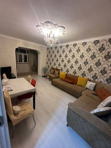 Köhnə tikili: Sumqayıt, 3 otaqlı, Köhnə tikili, 70 kv. m — 2