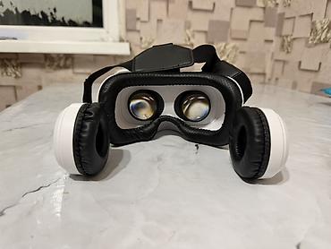 oculus 2: VR-очки Velgio с интегрированными наушниками + геймпад Купил месяц — 2