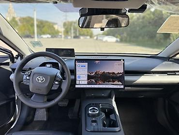 toyota bz4x бишкек: Toyota bZ3: 2026 г., Электромобиль, Лифтбек — 10