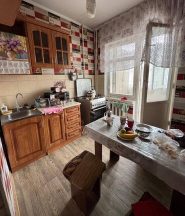 квартира на час восток 5: 4 комнаты, 60 м², 105 серия, 4 этаж
