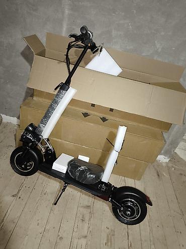redline s50: Elektrik skuter – qara/qırmızı dizayn, güclü şəhər və off-road yürüşü — 9