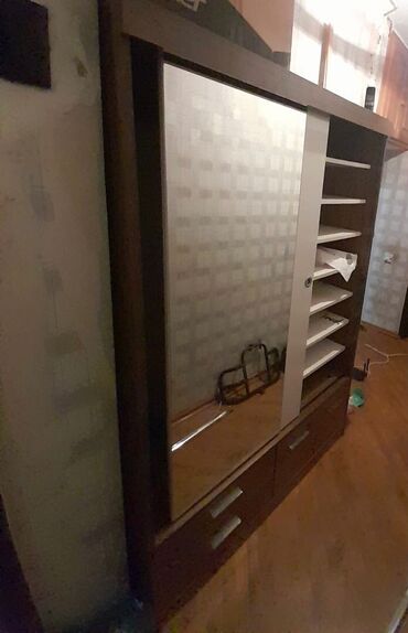 prixoja mebeli: İşlənmiş, Kupe, 1 qapı Düz dolab, Dəhliz dolabı