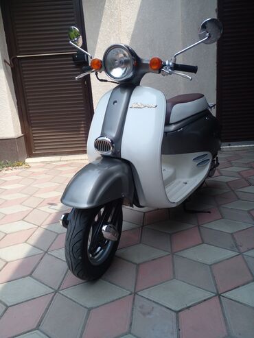 нужны ли права на мопед в кыргызстане: Скутер Honda, 50 куб. см, Бензин, Б/у