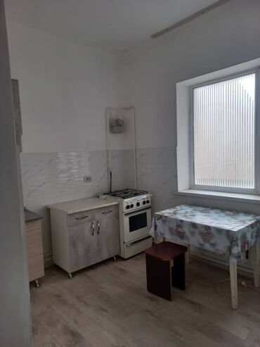 аренда комнаты на долгий срок: 1 комната, Без подселения, С мебелью частично