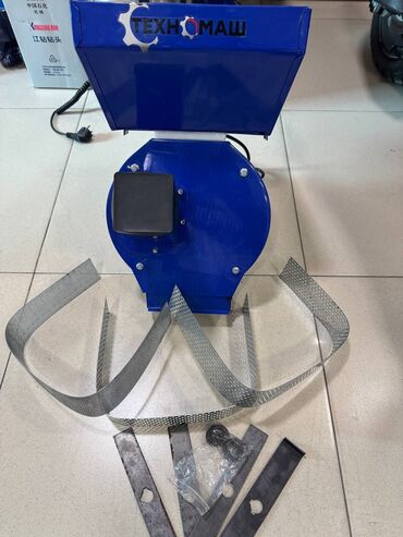 Другое сельско-хозяйственное оборудование: "ТехноМаш" компаниясынан дробилка сунушталат. Биринчи модель — — 10