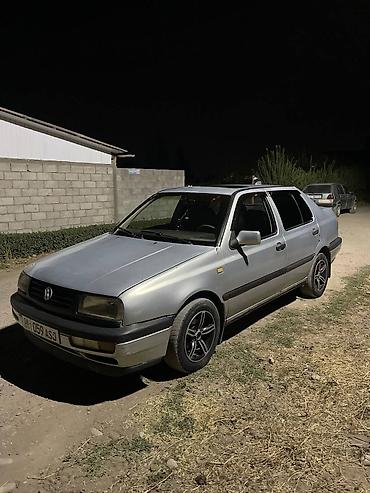 Унаа сатуу: Volkswagen Vento: 1993 г., 1.8 л, Кол менен иштөөчү, Бензин, Седан — 6