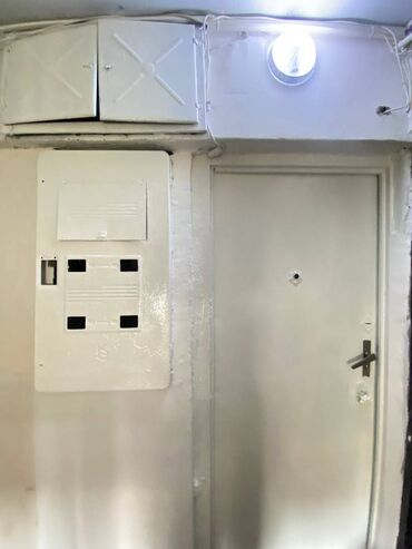 Köhnə tikili: Bakı, 8-ci kilometr, 2 otaqlı, Köhnə tikili, m. Xalqlar Dostluğu, 45 kv. m — 12