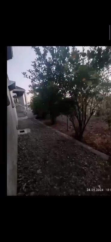 Həyət evləri və villaların satışı: 3 sot torpaqda 5 otaqlı həyət evi satılır Əfqan baglarinda. Reyal — 4