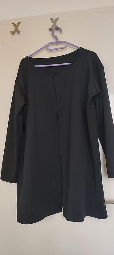 35: Garderoba je XL/XXL.prirodni materijali 500 din.Kardigan je 800 — 10