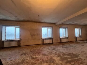 недостроенные дома: Помещение под коммерческую деятельность со свободной планировкой