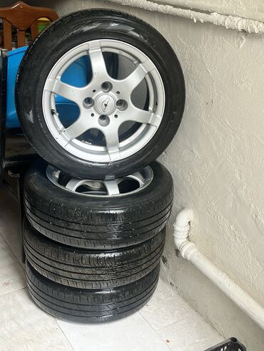 barter maşın: Yeni Disk təkər Kia 165 / 60 / R 14, 4 Boltlu