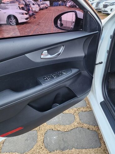 Kia: Kia K3: 2020 г., 1.6 л, Бензин, Седан — 10