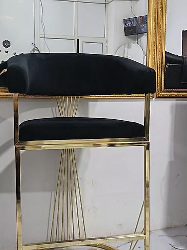 metbex oturacaqlari: Qızılı metal karkaslı, məxməri örtüklü bar stulu - Dizayn: Qızılı — 1