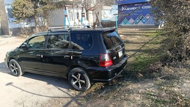 Honda: Минивэн/универсал с просторным салоном и развитыми возможностями — 6