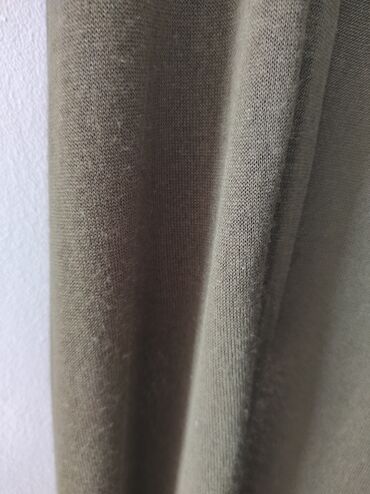 Džemperi, kardigani: Letnji kardigan, maslinasto zeleni. Velicina S, ali ga moze nositi — 2