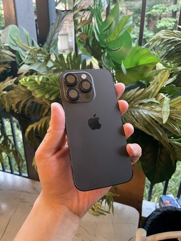 Apple iPhone: IPhone 14 Pro, Б/у, 128 ГБ, Черный, Защитное стекло, Чехол, 80 %