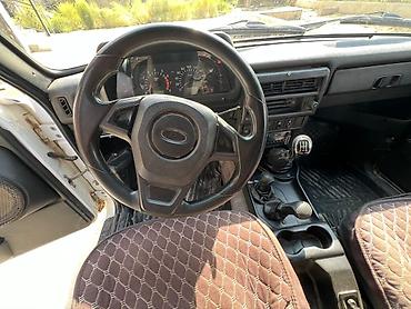 70 сом: ВАЗ (ЛАДА) 4x4 Niva: 2008 г., 1.7 л, Кол менен иштөөчү, Бензин, Жол тандабас — 8