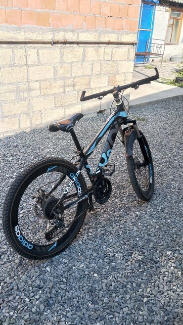 İşlənmiş Dağ velosipedi Adidas, 24"