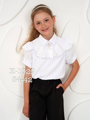 Другие услуги пошива одежды: Мы шьем школьные блузки и находимся Новопокровке. Нам нужен опытные — 5