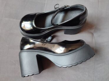 обувь женские: Туфли 39, цвет - Черный