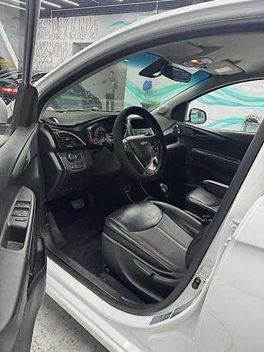 Chevrolet: Chevrolet Spark: 2021 г., 1 л, Вариатор, Бензин, Хэтчбэк — 7