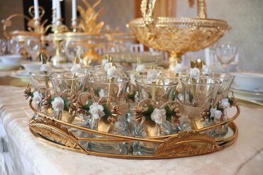 Sifarişlə masa və oturacaq dəstləri: Düz masa, Digər adam sayı, Açılmayan, Zəmanətsiz — 4