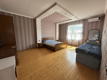 Günlük kirayə evlər: 100 kv. m, 3 otaqlı, Artezian quyusu, Kanalizasiya, Kombi — 29