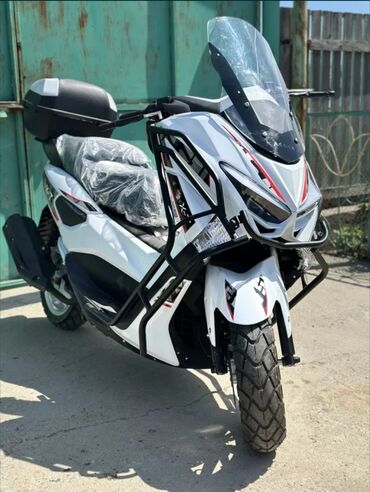 л9 цена: Макси скутер Yamaha, 180 куб. см, Бензин, Жаңы, Бөлүп төлөө менен