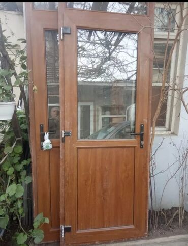 Plastik pəncərələr: İşlənmiş İkiqat şüşə paketi Plastik pəncərə, Еni: 80 sm, Uzunluğu: 156 sm — 3