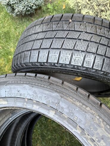хова бортовой: Шины 235 / 45 / R 18, Зима, Б/у, Комплект, Легковые, Китай